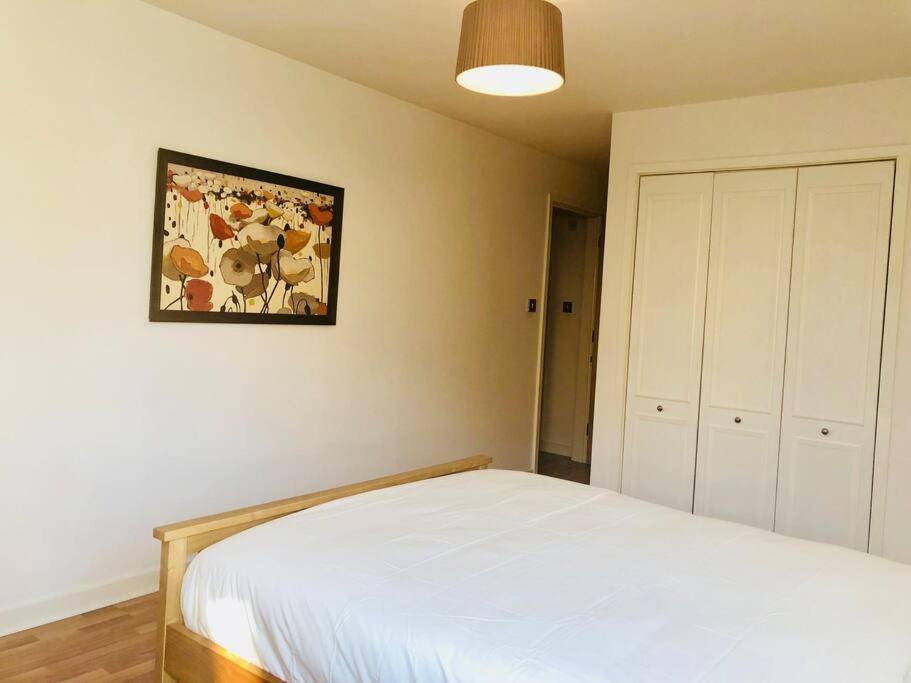 Modern Spacious Retreat Full Fibre Wi-Fi & Free Parking Edimburgo Exterior foto