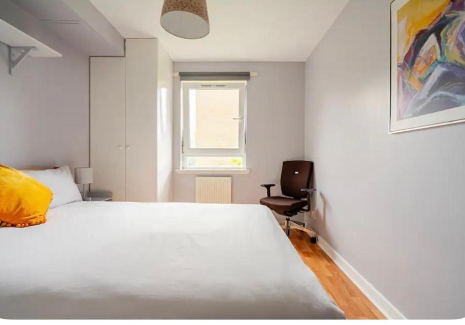 Modern Spacious Retreat Full Fibre Wi-Fi & Free Parking Edimburgo Exterior foto