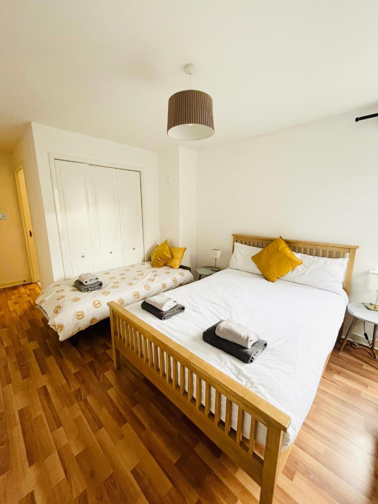 Modern Spacious Retreat Full Fibre Wi-Fi & Free Parking Edimburgo Exterior foto